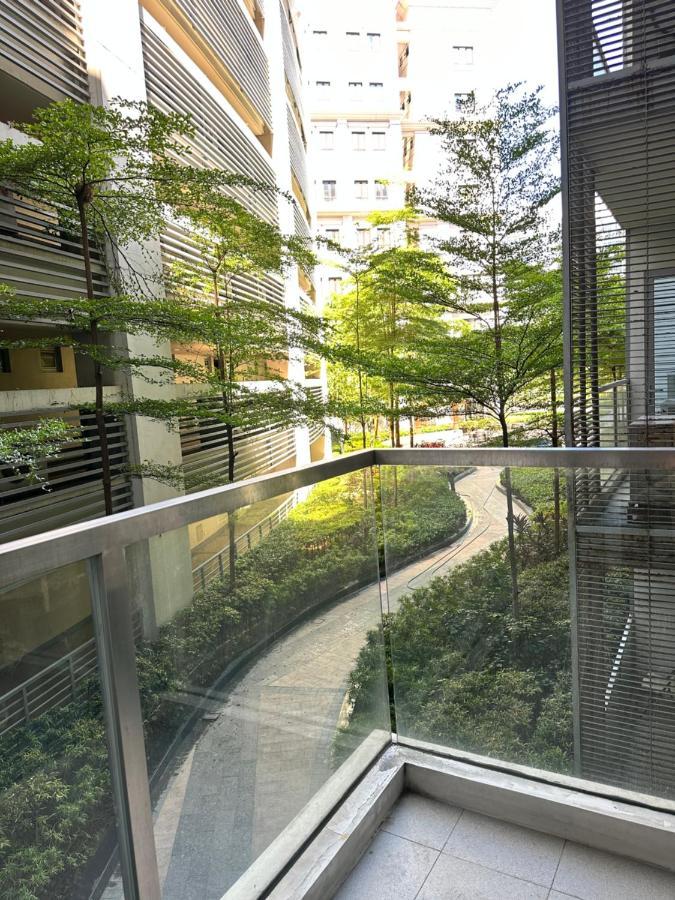 81 Newport Condominium Cluster 5 3A By Rechelle Nunag 파사이 외부 사진