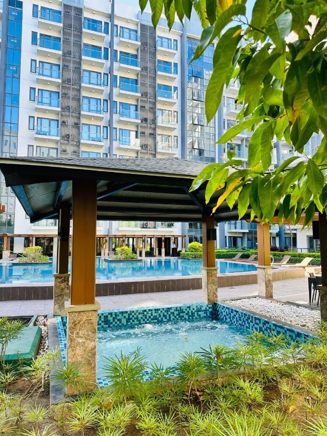 81 Newport Condominium Cluster 5 3A By Rechelle Nunag 파사이 외부 사진